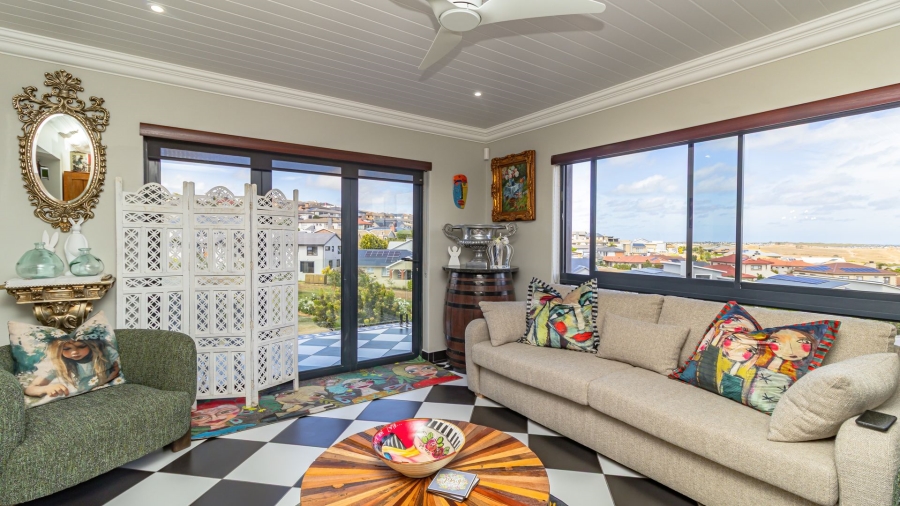 4 Bedroom Property for Sale in Monte Christo Western Cape